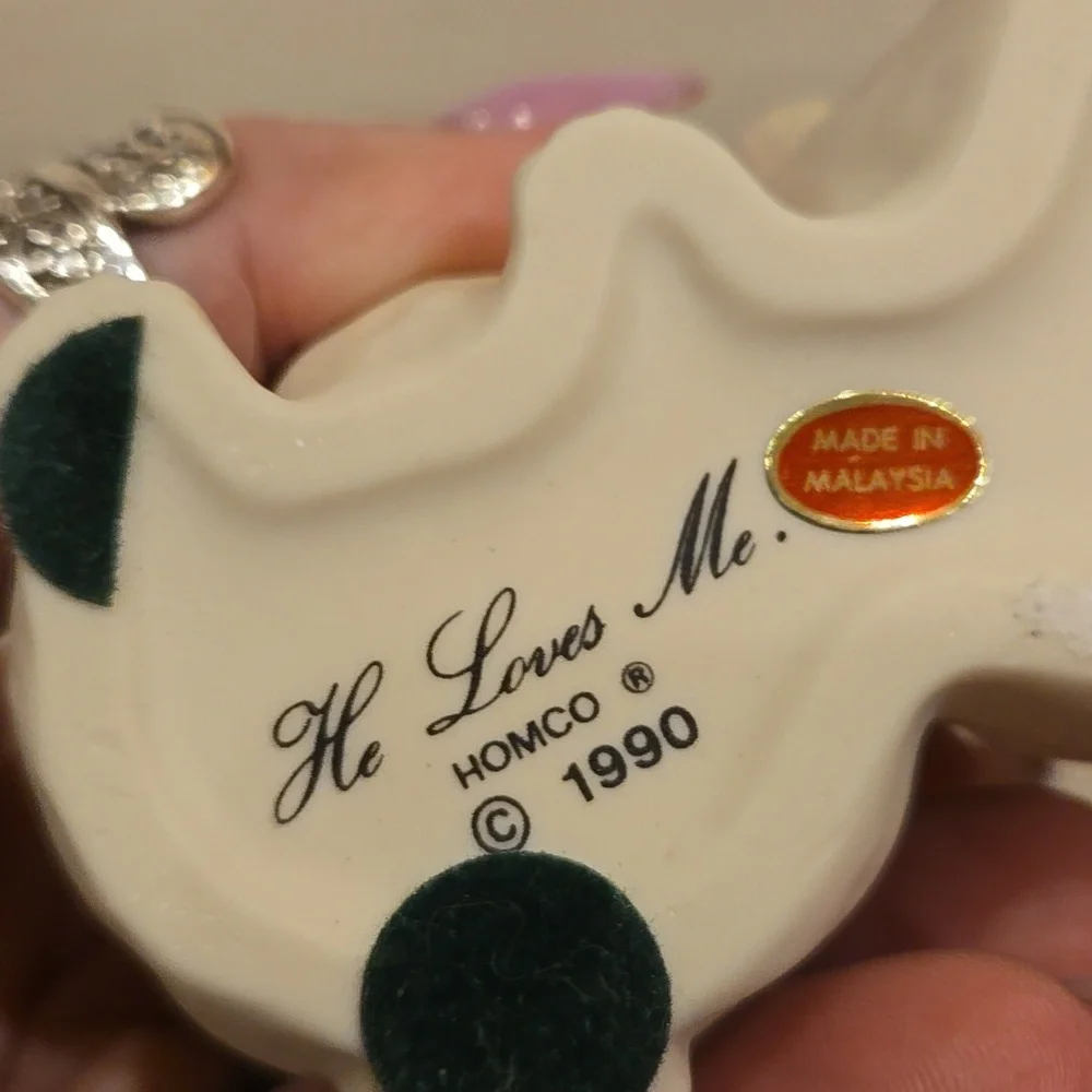 Homco Vintage 1990 "He Loves Me" Ceramic Cream Hugging Cuddle Bunnies - Picture 2 of 8